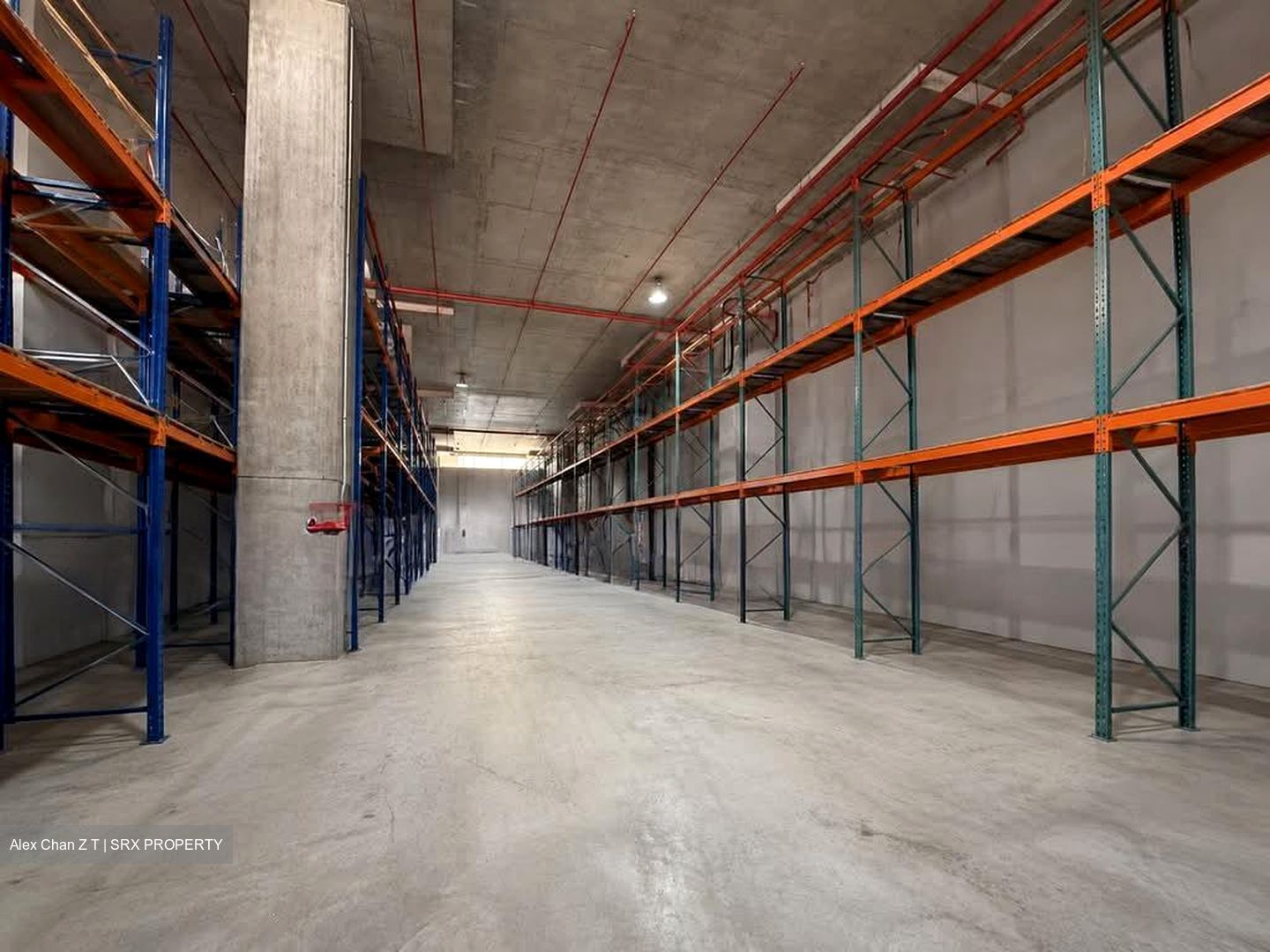 Jurong Logistics Hub (D22), Warehouse #586785011